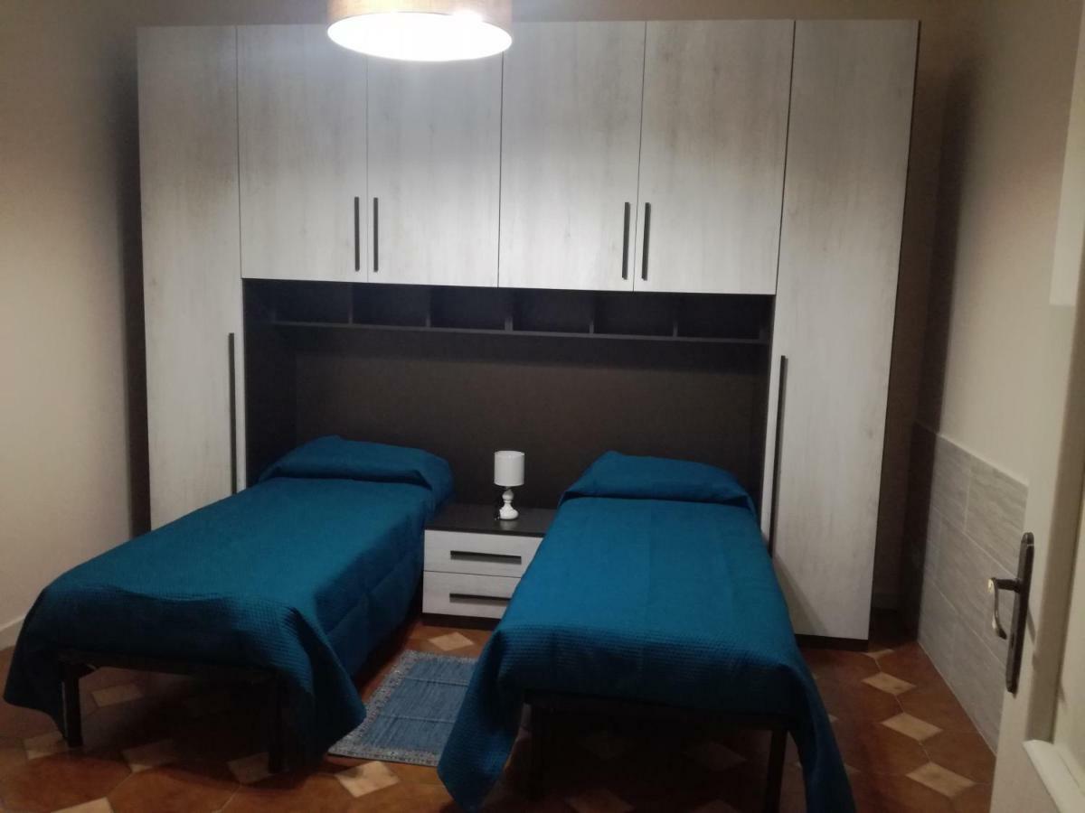 Casa Vacanza Petrulli Zafferana Etnea Eksteriør billede