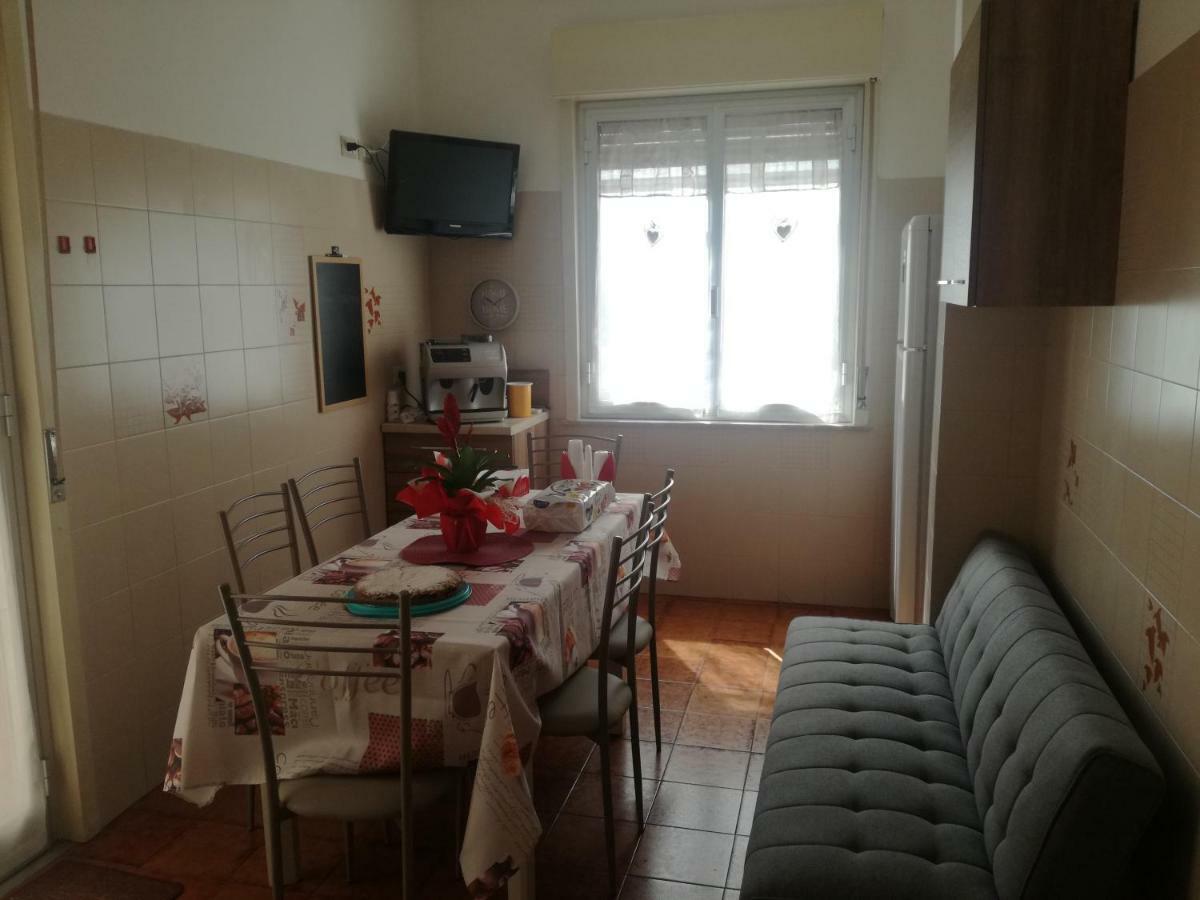 Casa Vacanza Petrulli Zafferana Etnea Eksteriør billede